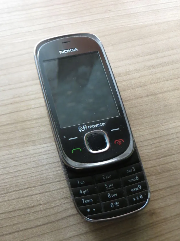 Nokia 7230