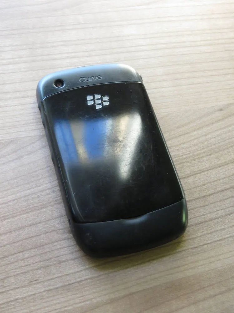 Parte trasera Blackberry Curve 8520