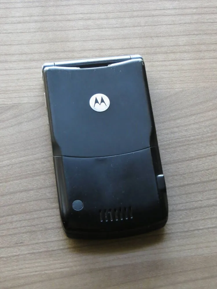 Parte trasera Motorola RAZR v3