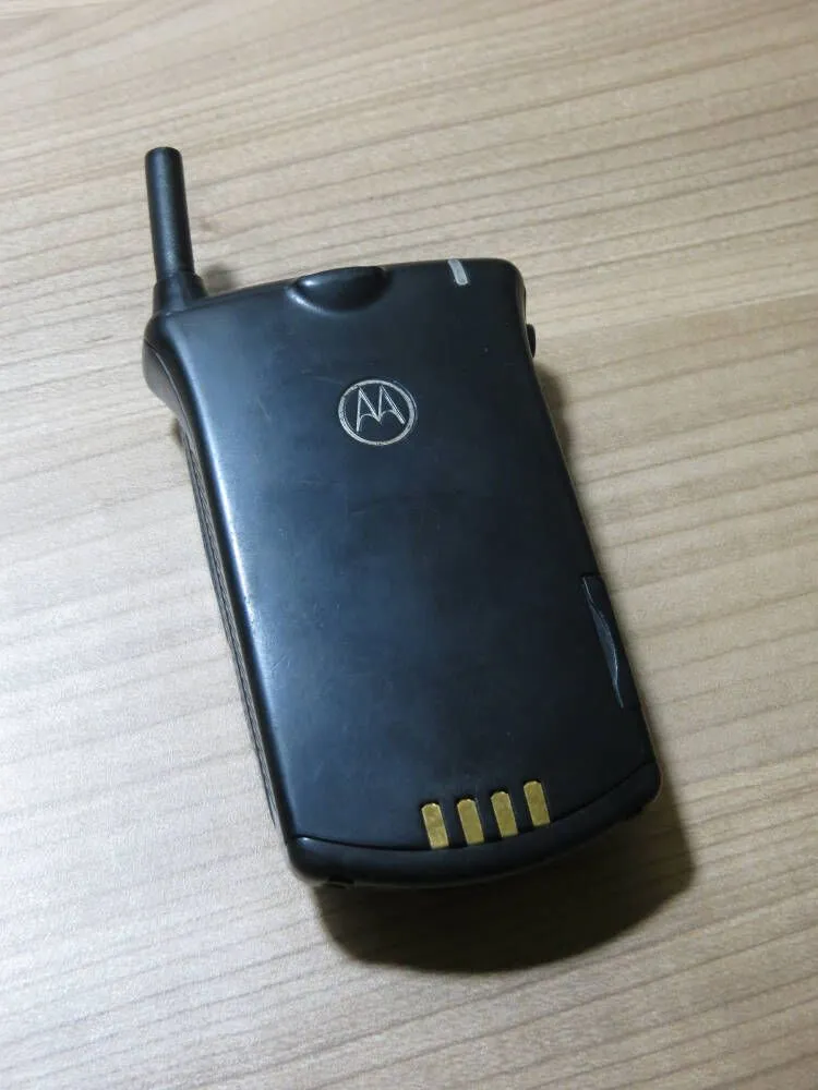 Parte trasera Motorola StarTAC 130