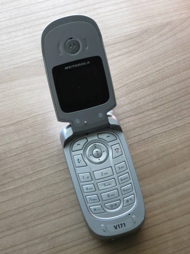 Motorola V171 abierto