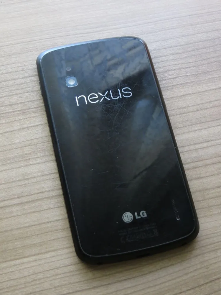 Trasera Nexus 4